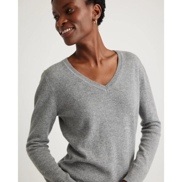 Quince Mongolian 100% Cashmere V-Neck Sweater Pullover Cozy, Heather Gray - Picture 2 of 15